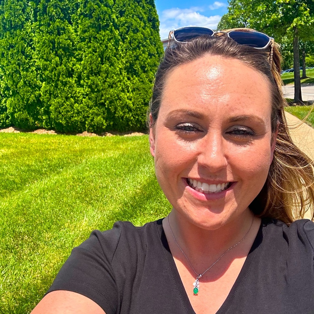 Meet your Posher, Ashley